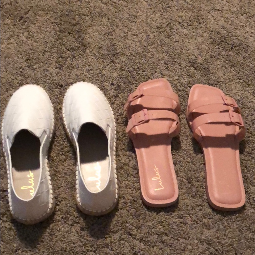 2 pairs of shoes